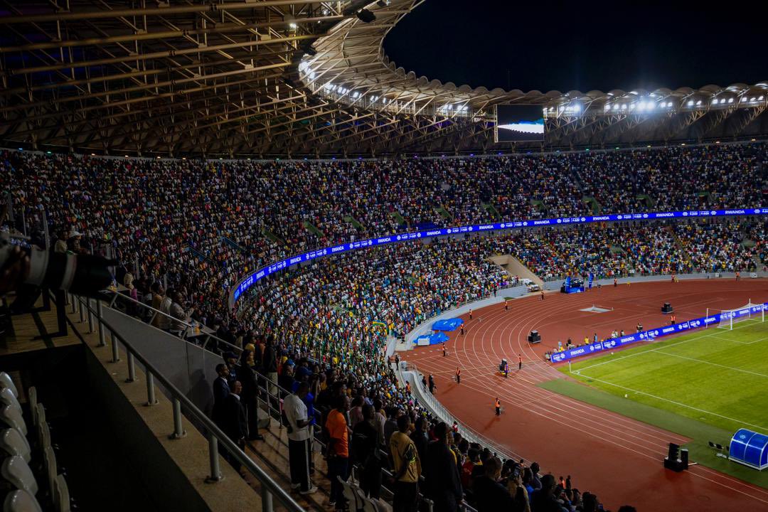 Abafana bari buzuye Stade bafana Amavubi muburyo budasanzwe