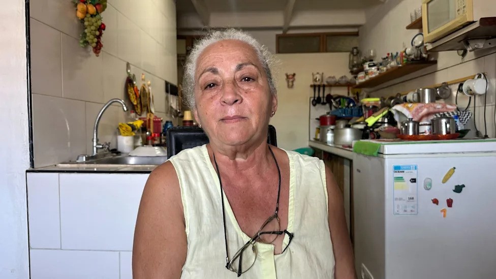 Ana Rosa Romero avuga ko atakivayo mu nzu ye kubera kutamenya neza ibishobora kuba.