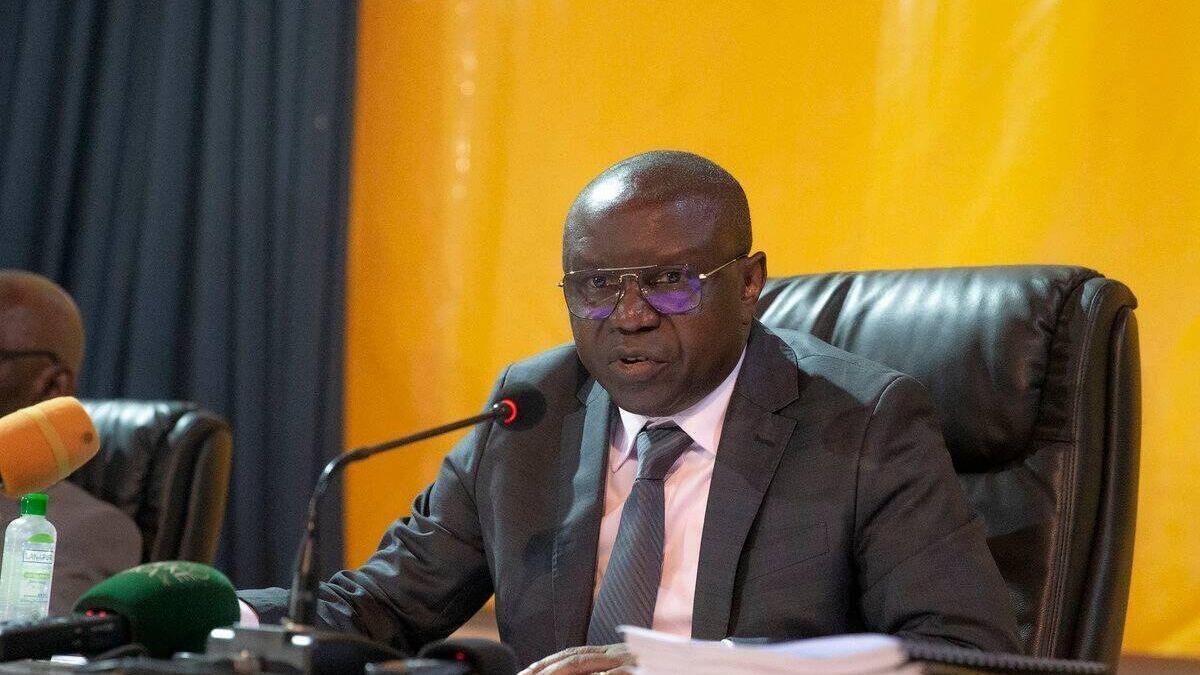 Claude Rameaux Bireau yagumanye Minisiteri y’Ingabo