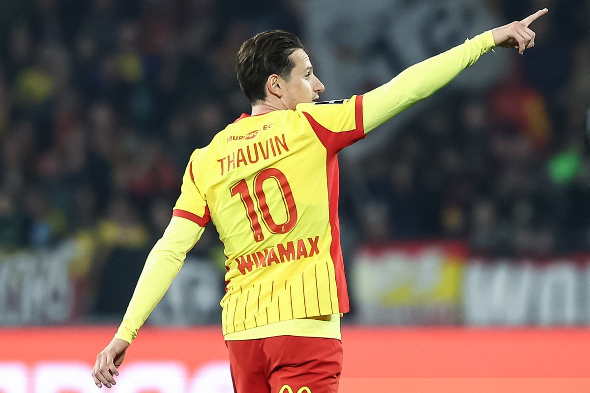 Florian Thauvin yafashije ikipe ye gufungura amazamu ku munota wa 25