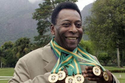 Pelé Umukinnyi rukumbi watwaye Igikombe cy’Isi inshuro eshatu