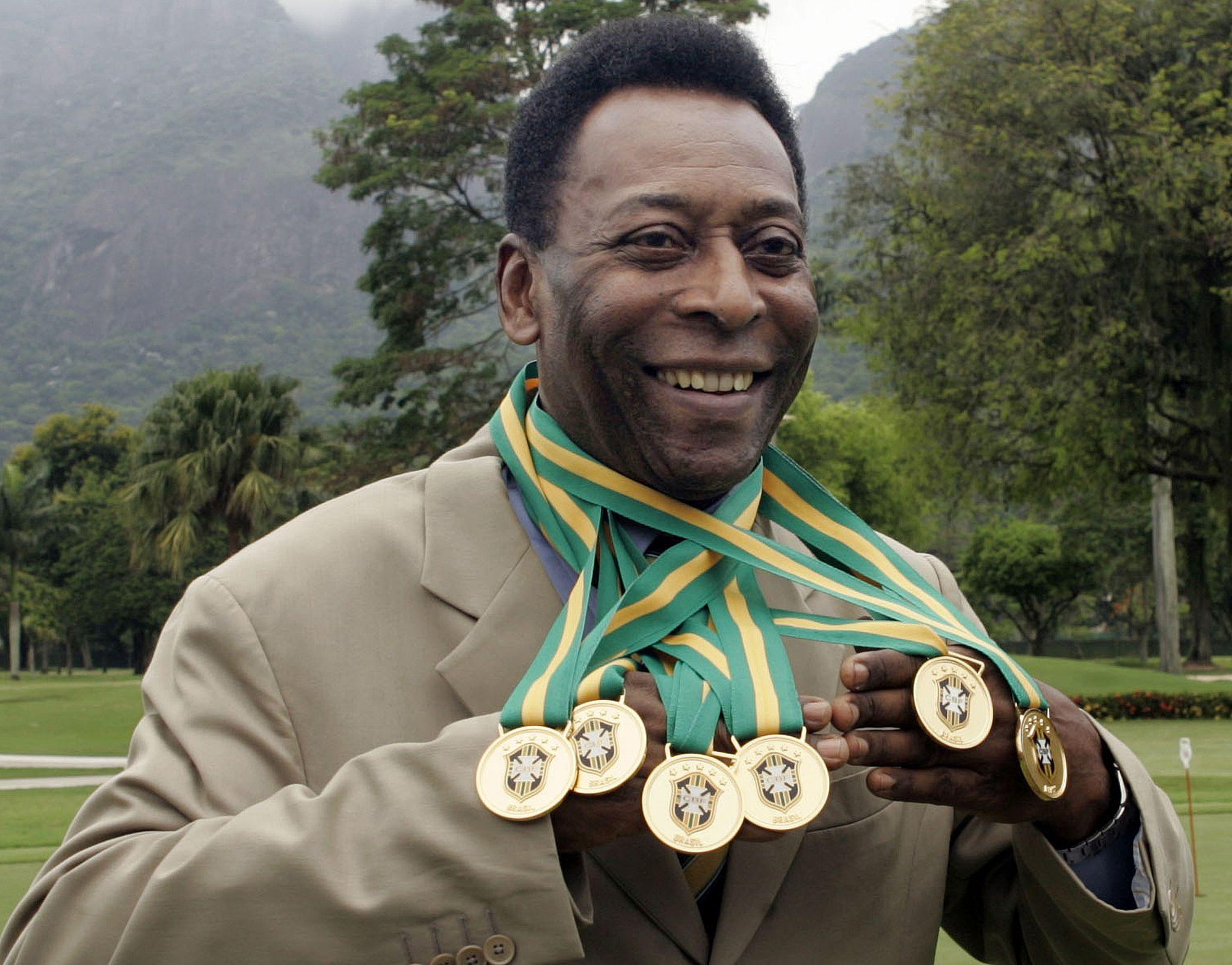 Pelé Umukinnyi rukumbi watwaye Igikombe cy’Isi inshuro eshatu