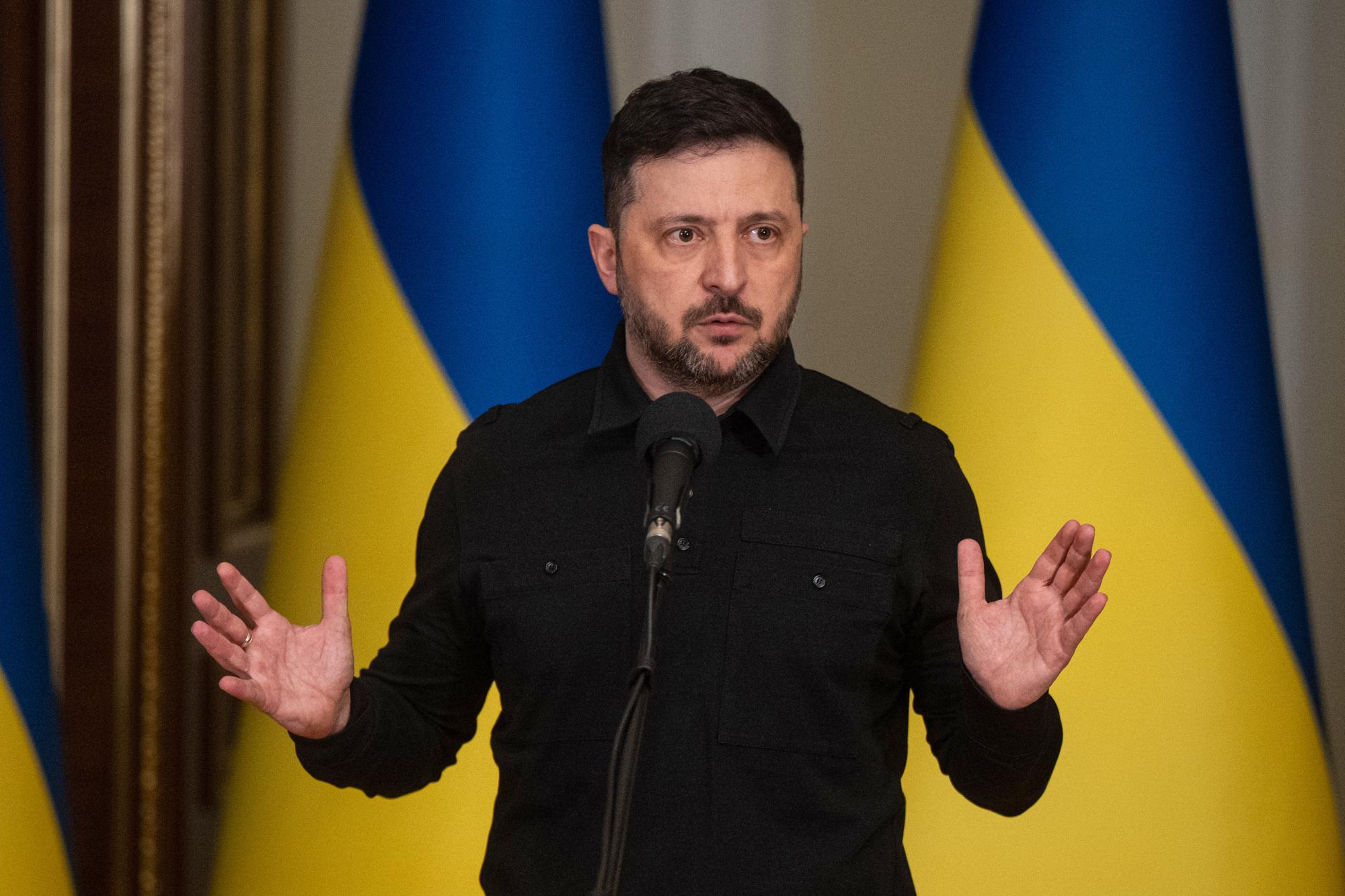 Perezida wa Ukraine, Volodymyr Zelenskyy yatangajeko hagiye gukorwa iperereza kuri icyo gitero rishingiye ku mategeko.