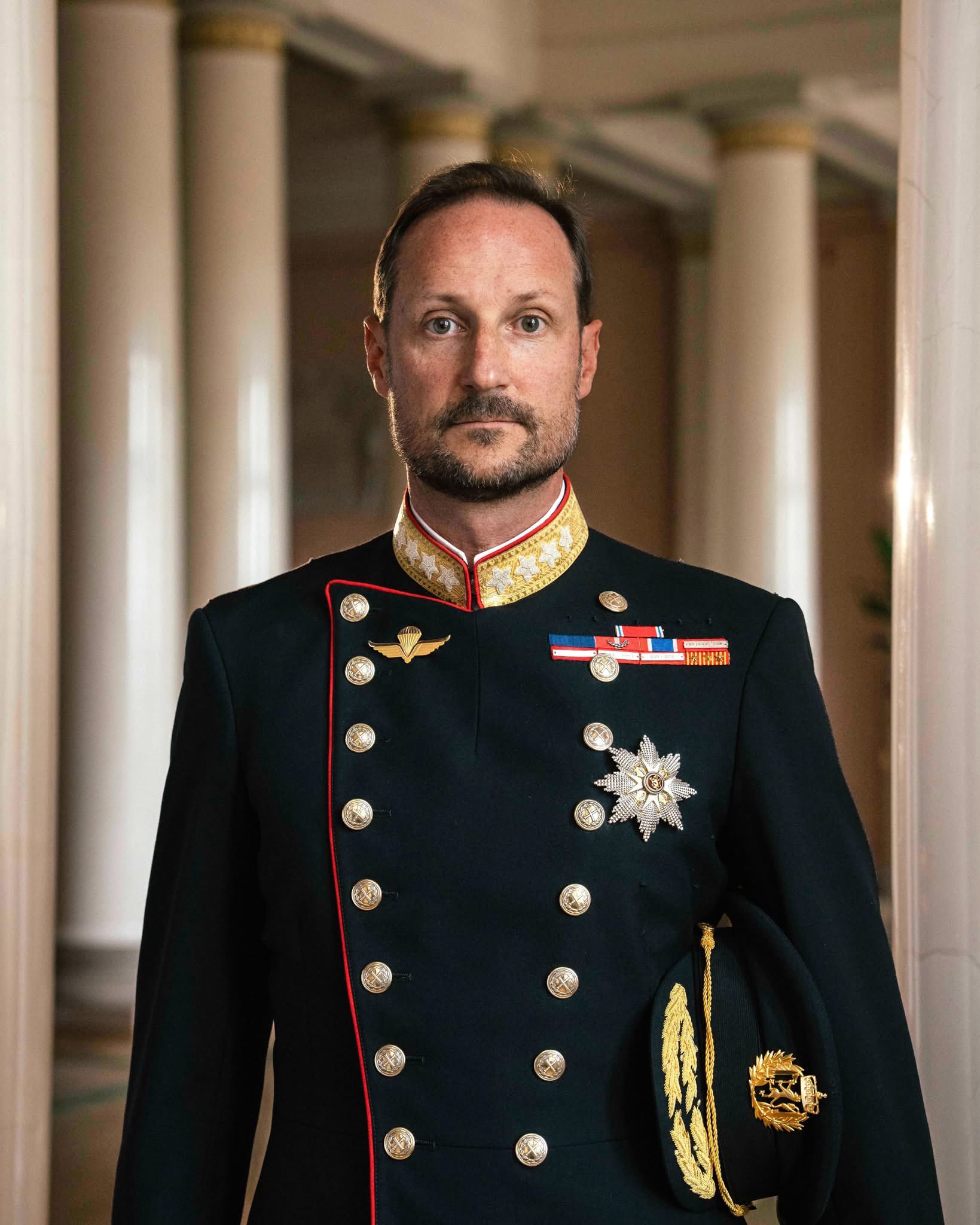 Umuhungu we Haakon VIII niwe wahise yima ingoma